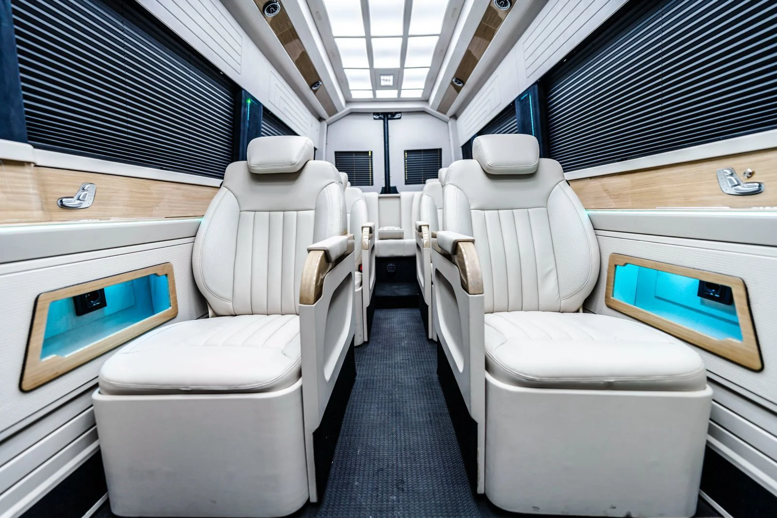 VIP Mercedes Sprinter 5